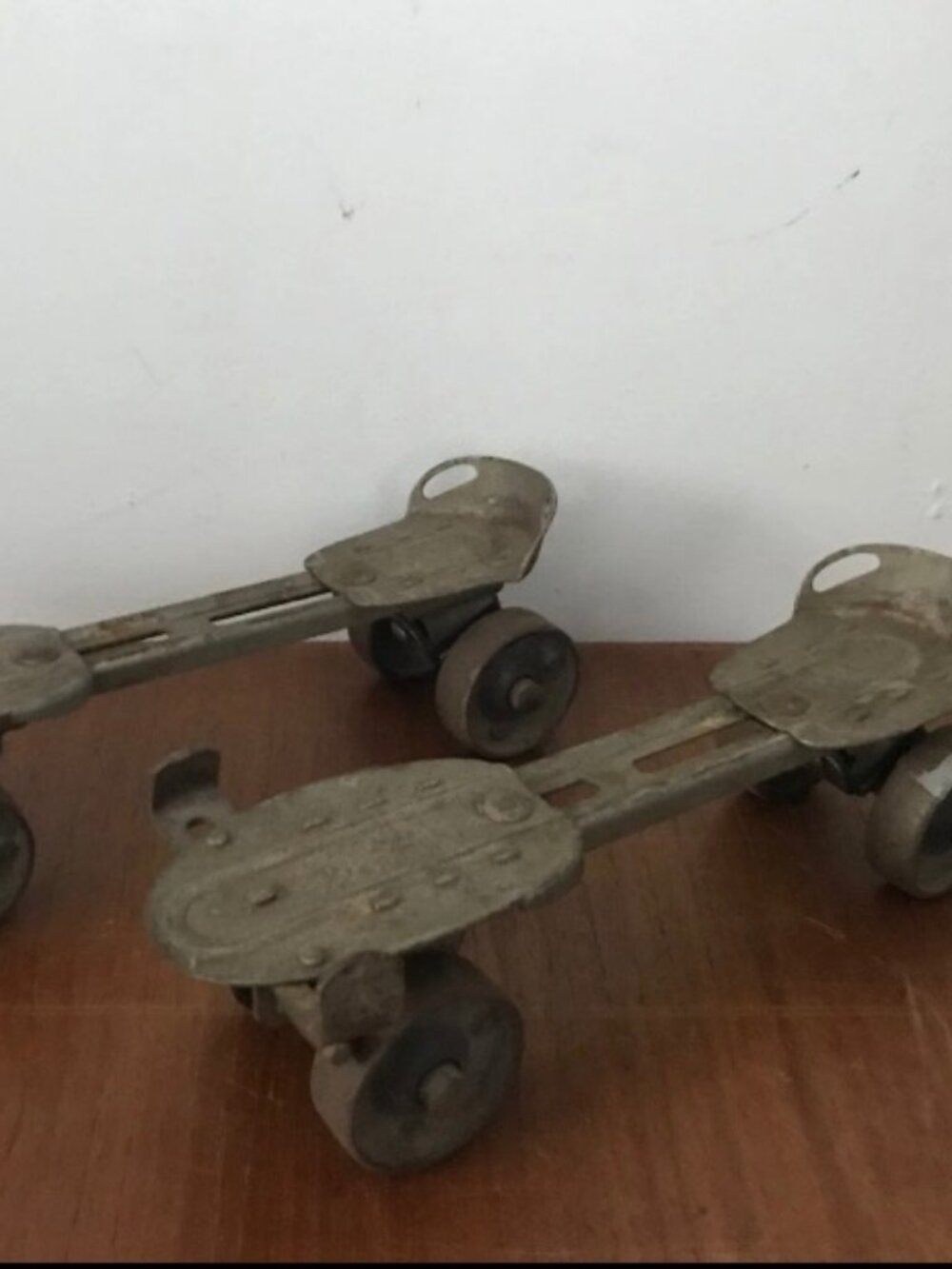 Vintage 1950s Chicago Ware Bros Roller Skates Juvenile Metal Adjustable Original